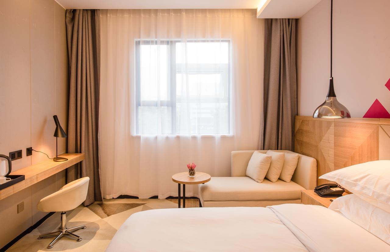 Borrman Hotel Guangzhou Tianhe Sports Center エクステリア 写真